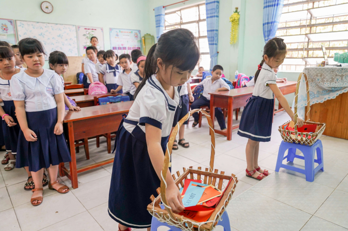 Hoạt động 17 - Chiếc bát từ vựng