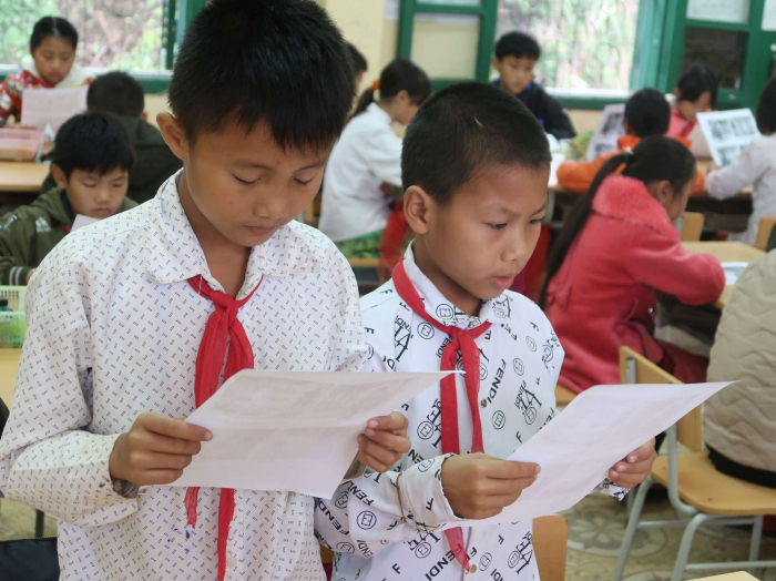 Hoạt động 8 - Lớp sáng tác truyện